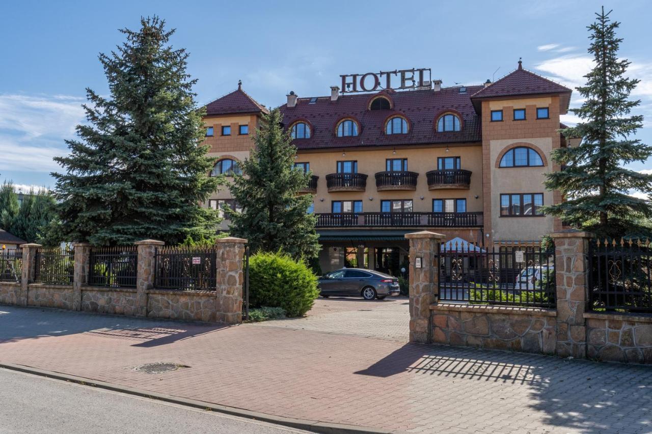 Hotel Ruczaj คราคูฟ ภายนอก รูปภาพ