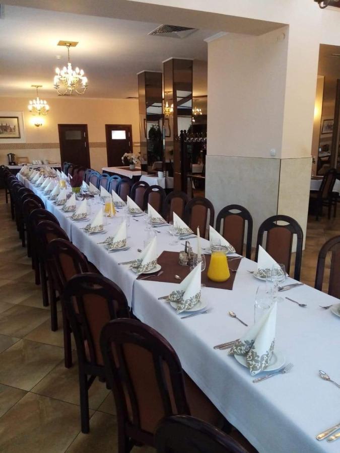 Hotel Ruczaj คราคูฟ ภายนอก รูปภาพ