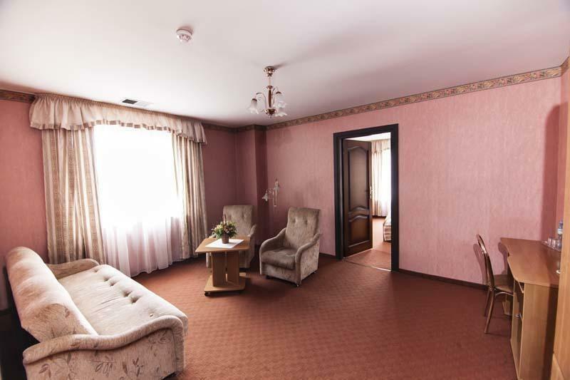 Hotel Ruczaj คราคูฟ ภายนอก รูปภาพ